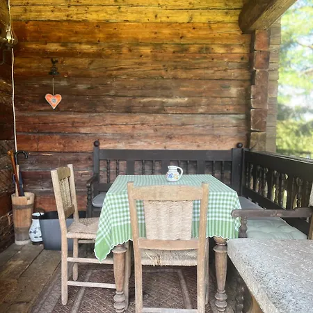 Cozy Log Near Faaker *