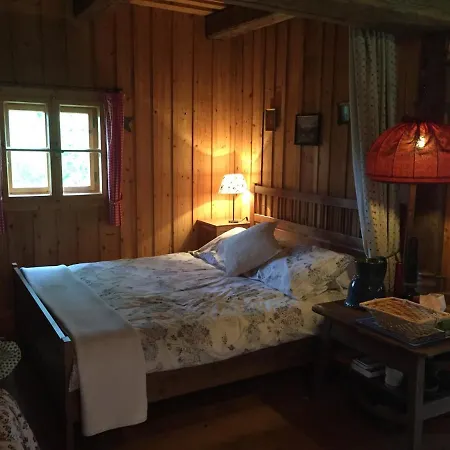 Cozy Log Near Faaker Ledenitzen